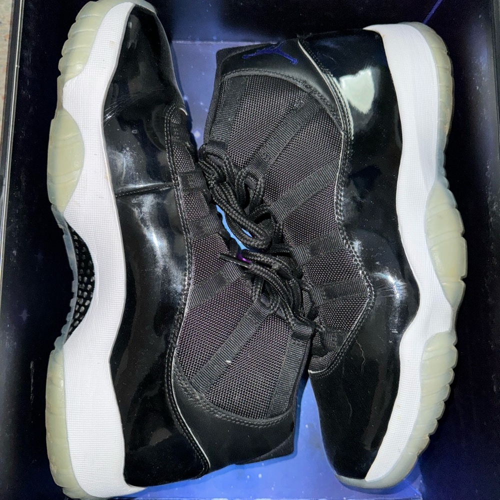 Jordan Air 11 Retro Black and White Sneakers